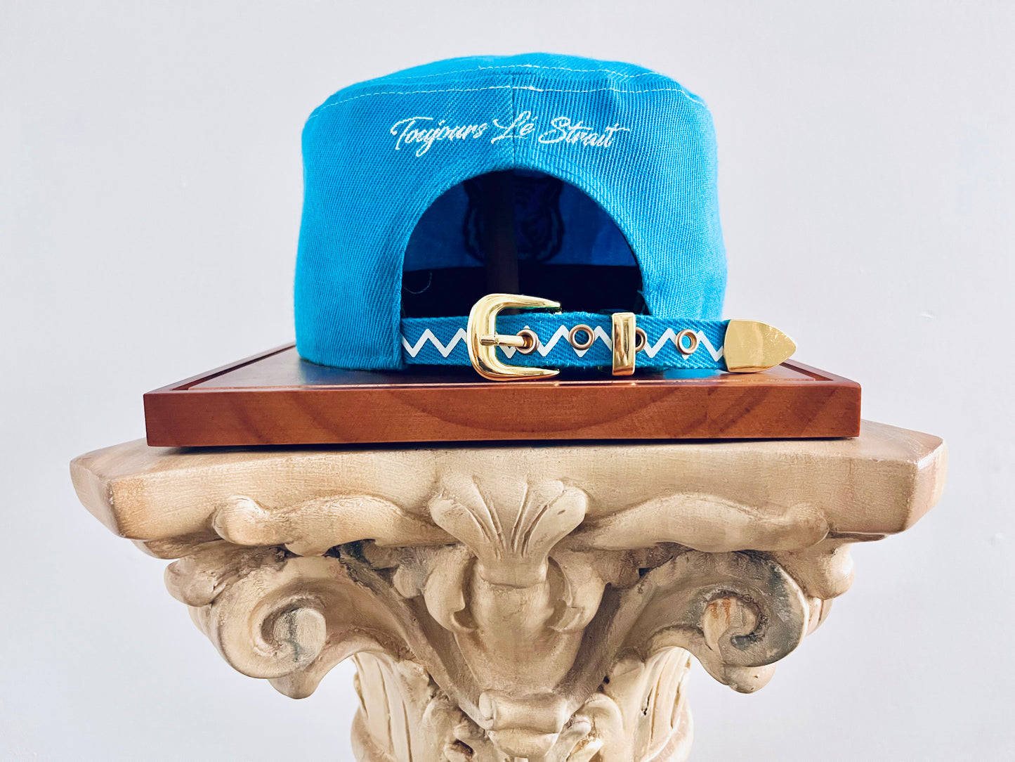 Toujours Lé Strait Cadet Crown